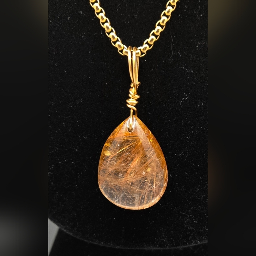 Copper Rutilated Quartz Necklace Gold Tone 23" Long + 2" Pendant EUC